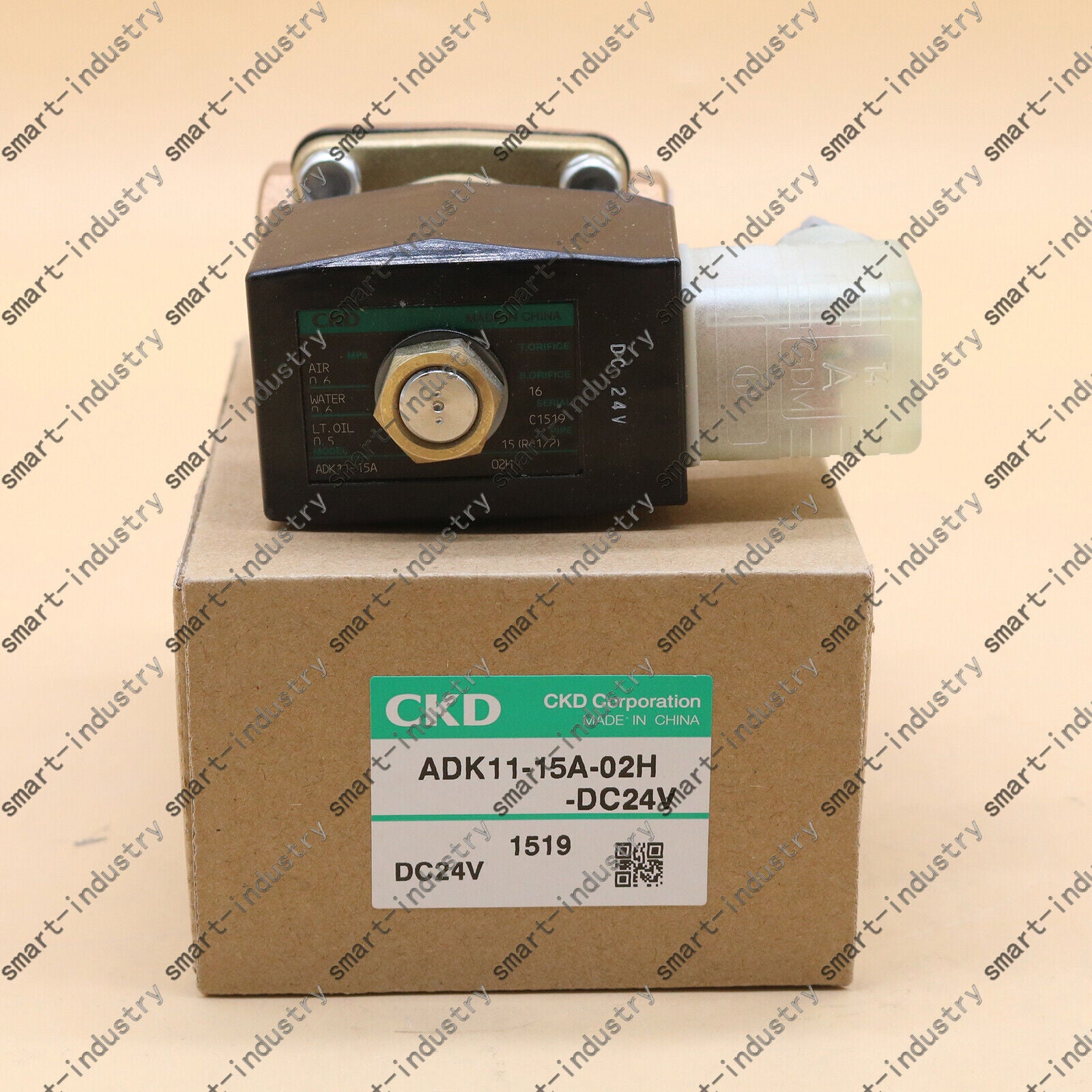 new 1PC  CKD ADK11-15A-02H-DC24V Solenoid Valve SHIP