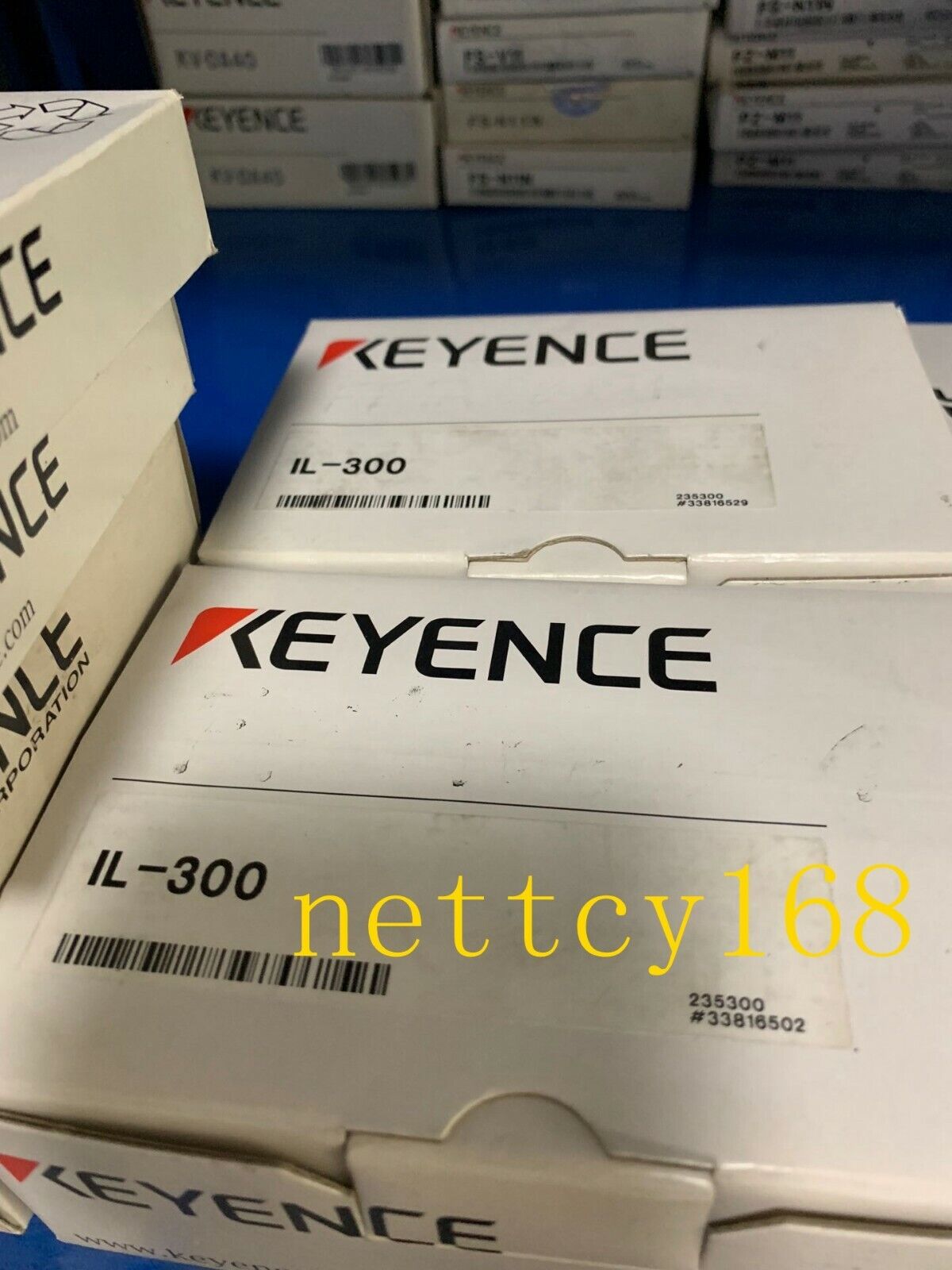 new KEYENCE IL-300 Laser Sensor for Industrial Applications - KEYENCE