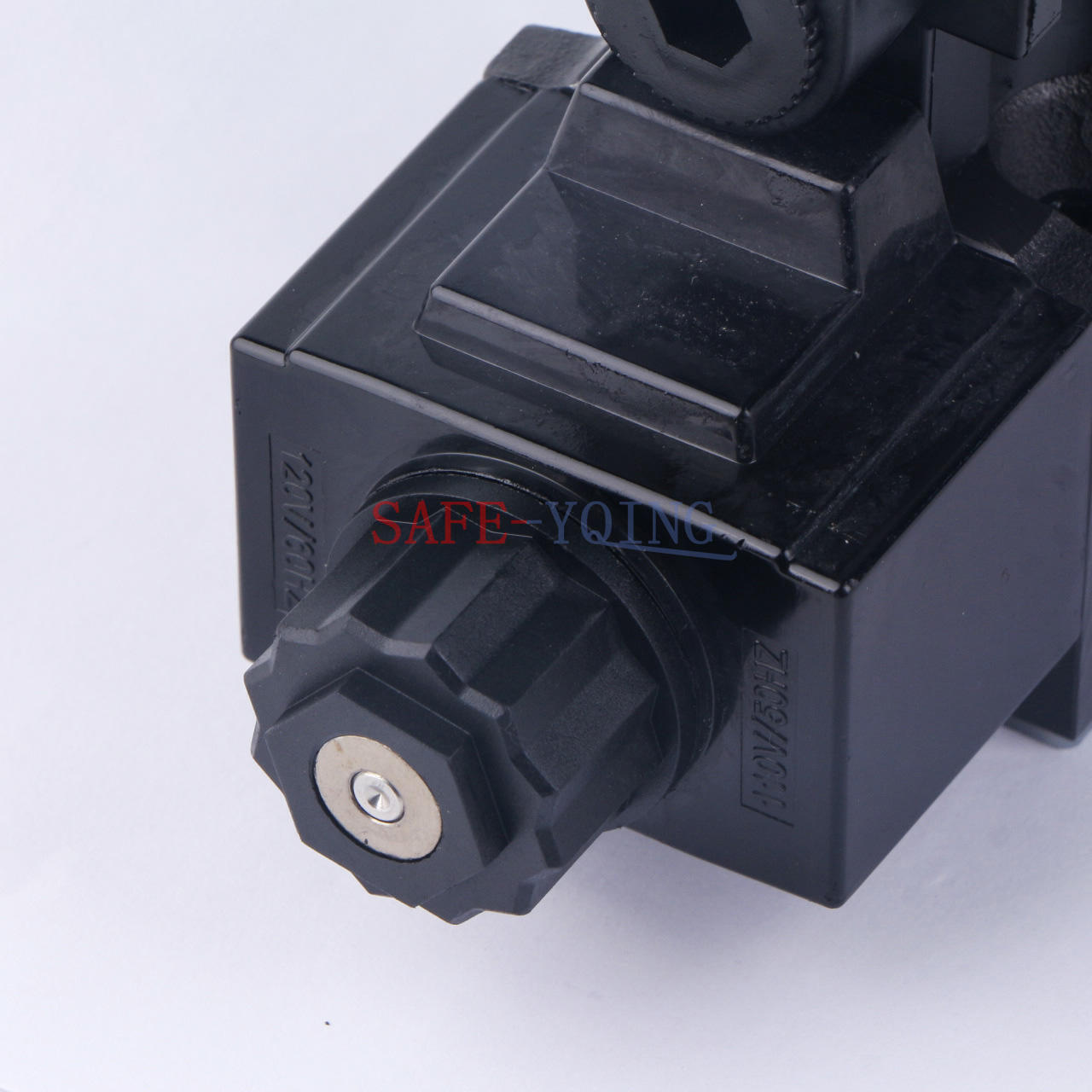 new 1PCS YUKEN DSG-03-3C2-A110-50 Solenoid Valves - YUKEN