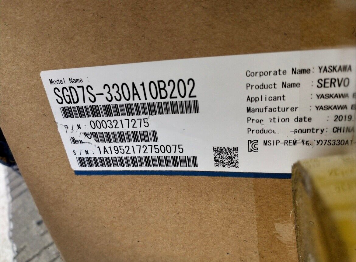 Yaskawa Servo Drive SGD7S-330A10B202 New In Box Fast - YASKAWA