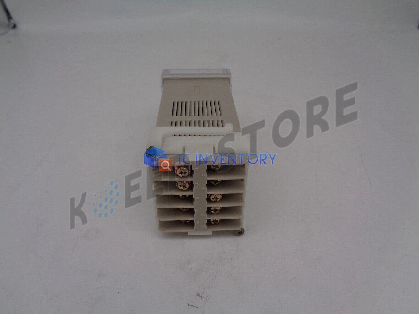 1PCS Omron E5CS-R1PX thermostat