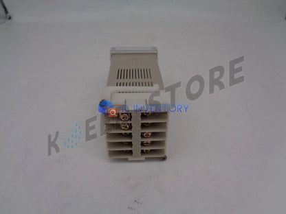 1PCS Omron E5CS-R1PX thermostat