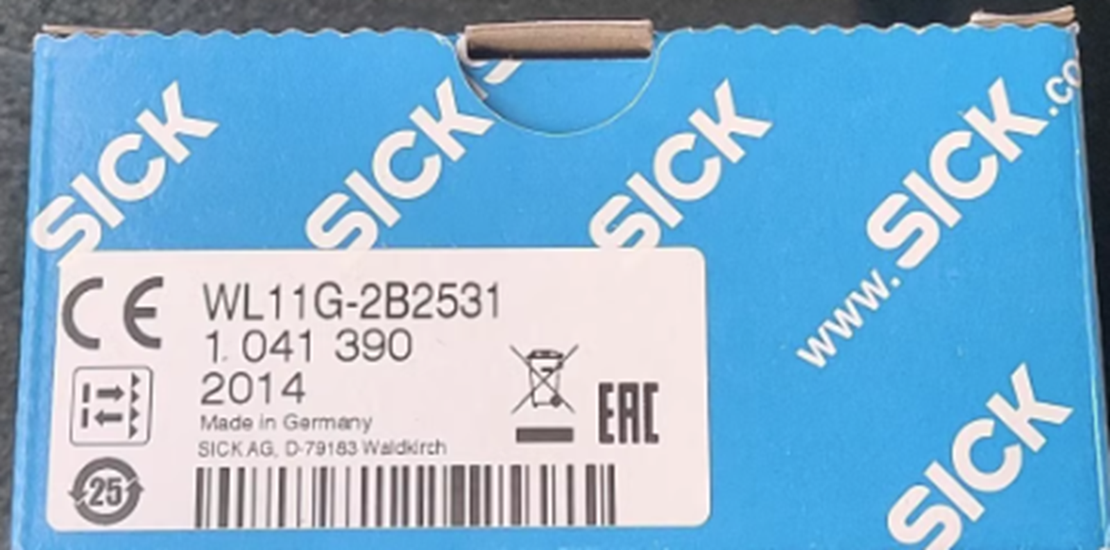 new SICK WL11G-2B2531 Photoelectric Retro-reflective Sensor - SICK