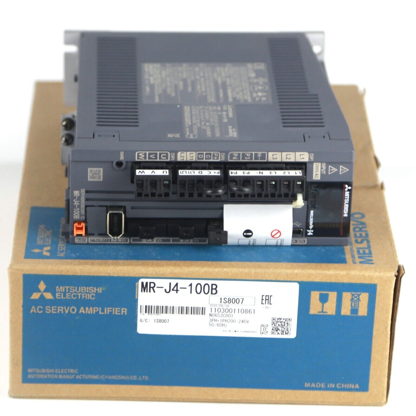 MITSUBISHI MR-J4-100B Servo Drives - High-Performance servo drive for industrial applications - MITSUBISHI