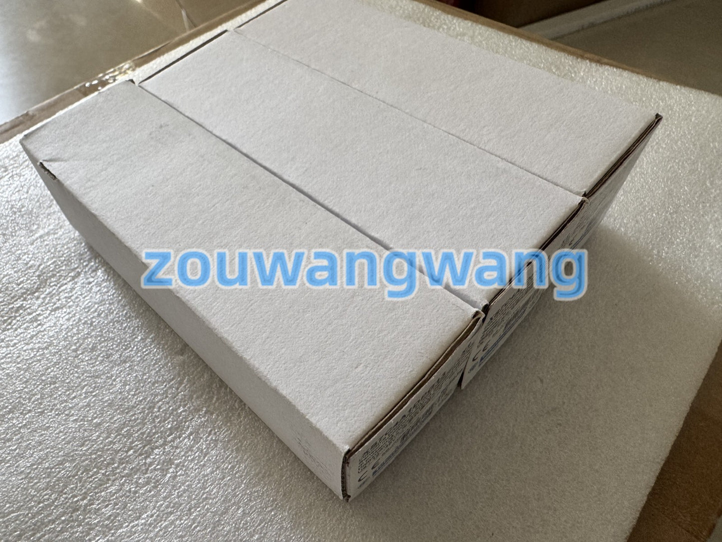 new 1PCS Schneider XS7C4A1DPG13 Proximity switch sensor