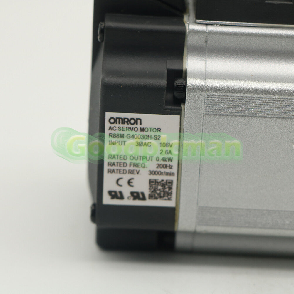 1PC Omron R88M-G40030H-S2-Z AC Servo Motor In Box