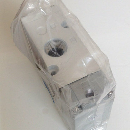 1PC SMC VPA742-1-04A Air Control Valve - SMC