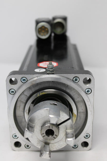 used Schneider SH100/40060/0/0/00/00/00/11/00 Motor - SCHNEIDER