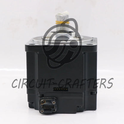 1PCS Yaskawa SGMPS-04ADK-HA12 Servo Motor SGMPS04ADKHA12