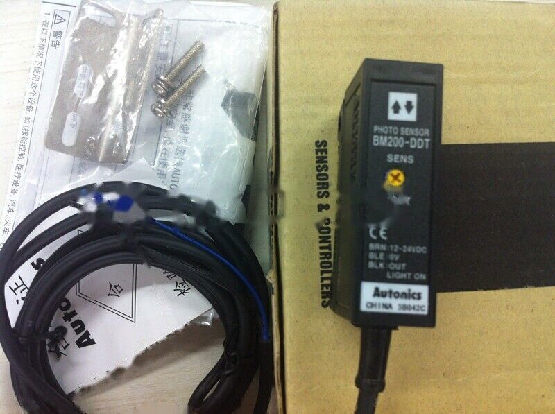 new Autonics BM200-DDT Photoelectric Sensor  One BM200DDT