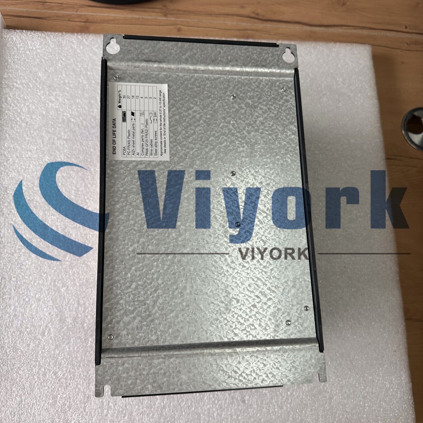 new Schneider ATV71HU75N4Z VARIABLE SPEED DRIVE ALTIVAR 71 480VAC 7.5KW 10HP - SCHNEIDER