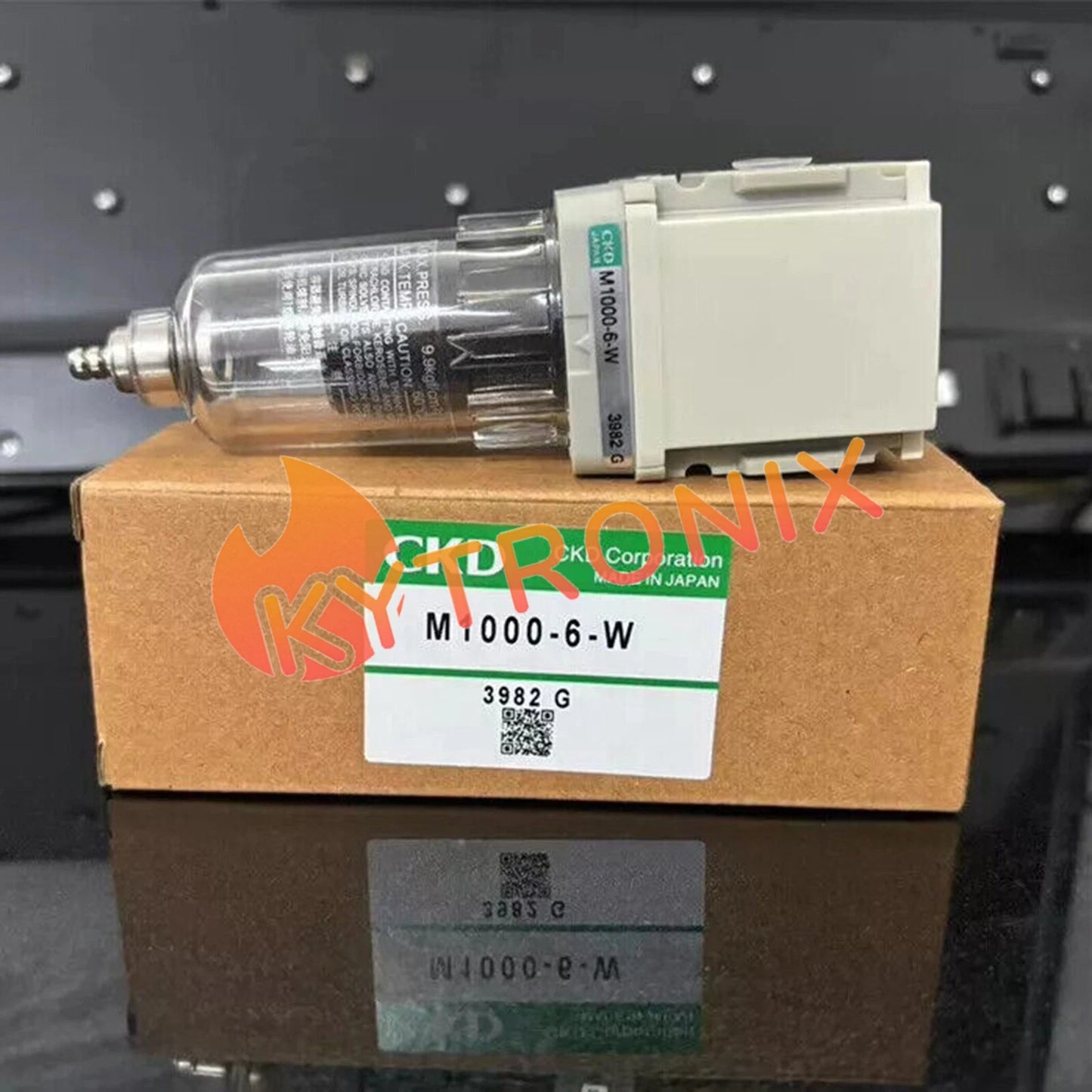 1pcs CKD pressure regulating valve M1000-6-W