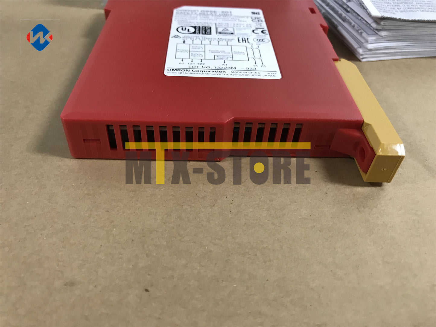 new 1pcs  Omron   G9SE-201 DC24V Safety Relay  ones