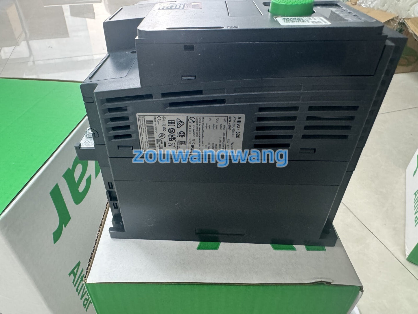 new ATV320U40N4C frequency converter ATV320U40N4C can accelerate shipme