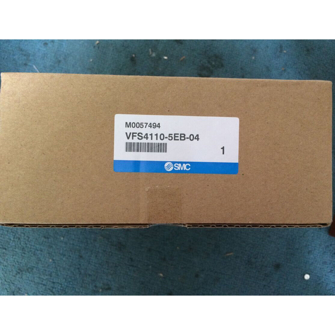 new SMC solenoid valve VFS4110-5EB-04 in box - SMC