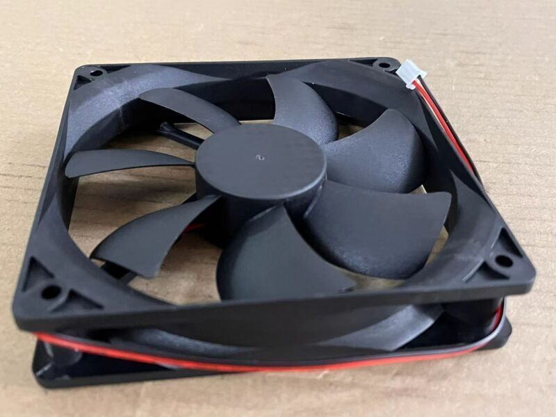 Y.L.FAN D12BM-12 Cooling Fan 12V 0.30A 12CM Chassis Power Cooling Fan - Y.L.FAN