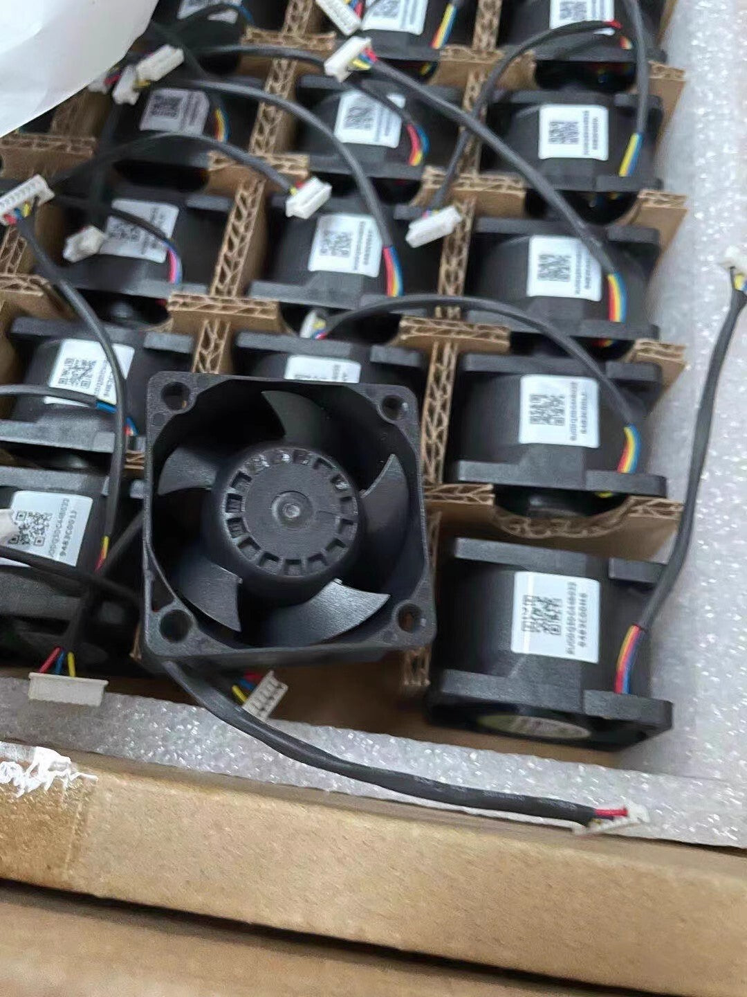 new SUNON PF40281BX-Q110-S99 12V 10.8W 4CM 4-Pin Temperature Control Cooling Fan