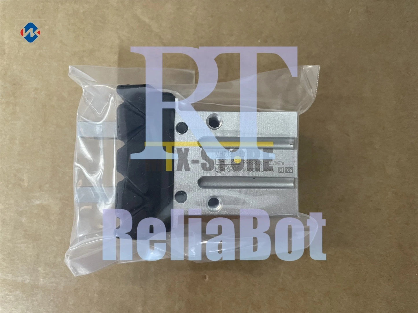 1pcs SMC MHZJ2-16D pneumatic finger