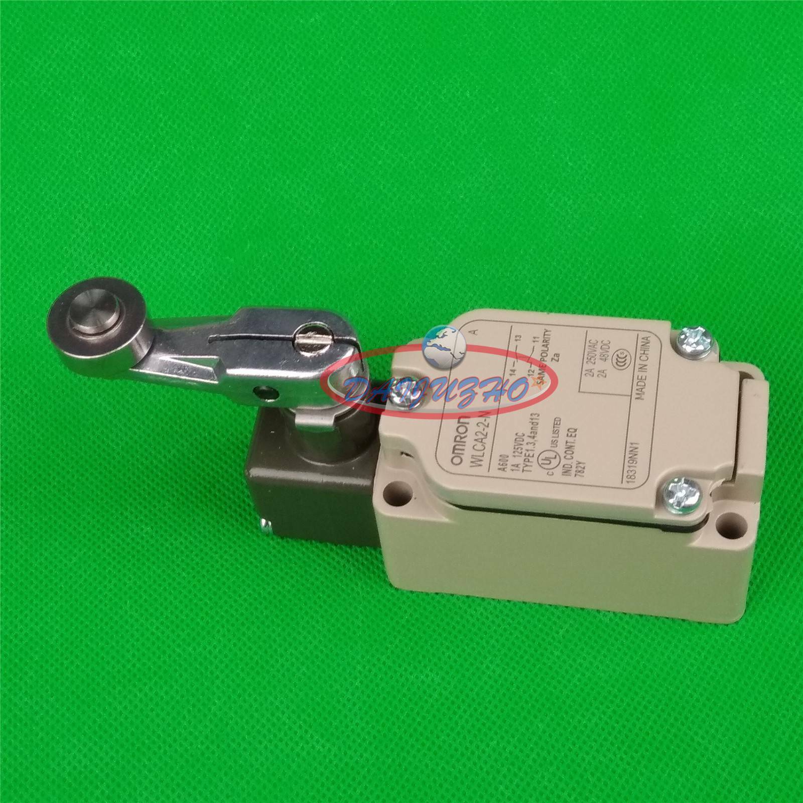 new ONE  WLCA2-2-N WLCA22N OMRON Limit Switch