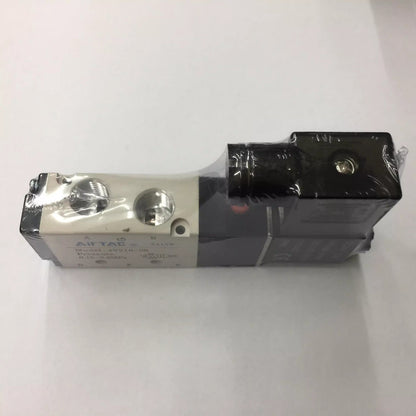 1PCS 4V210-08 DC24V Solenoid Valve
