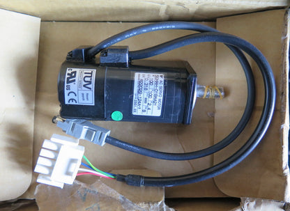 1PC YASKAWA AC SERVO MOTOR SGMAH-01BAA21 SGMAH01BAA21