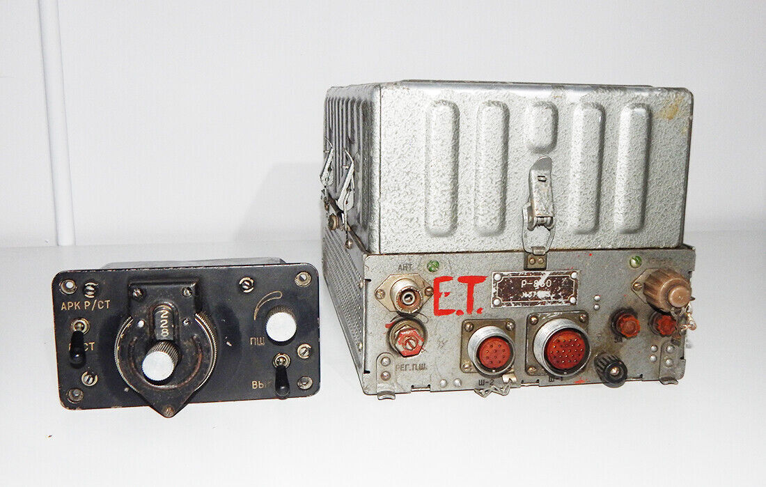 Used Radio R-860: Aircraft Radio Station Rarity - AVIATEK
