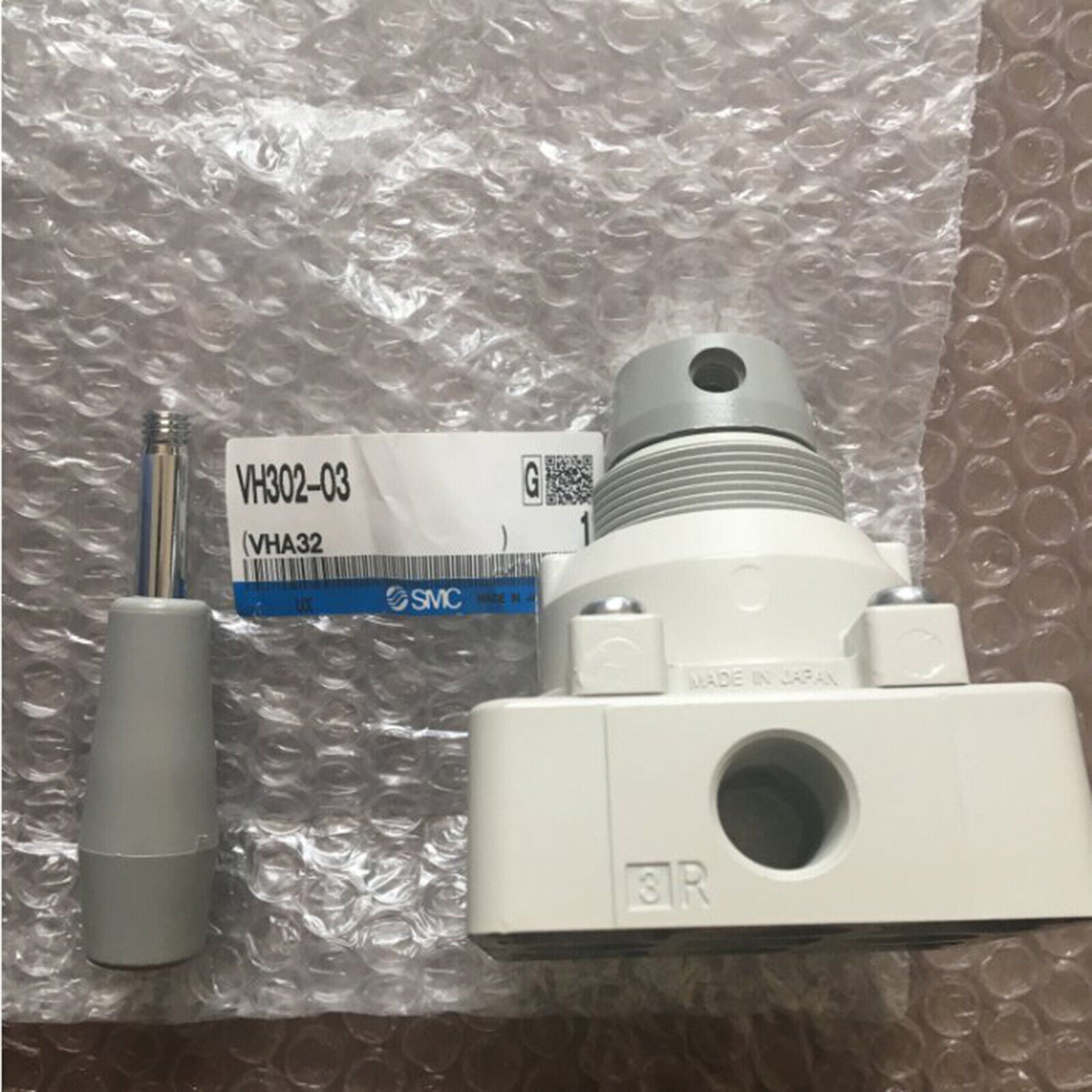 SMC pneumatic manual valve VH302-03 - SMC