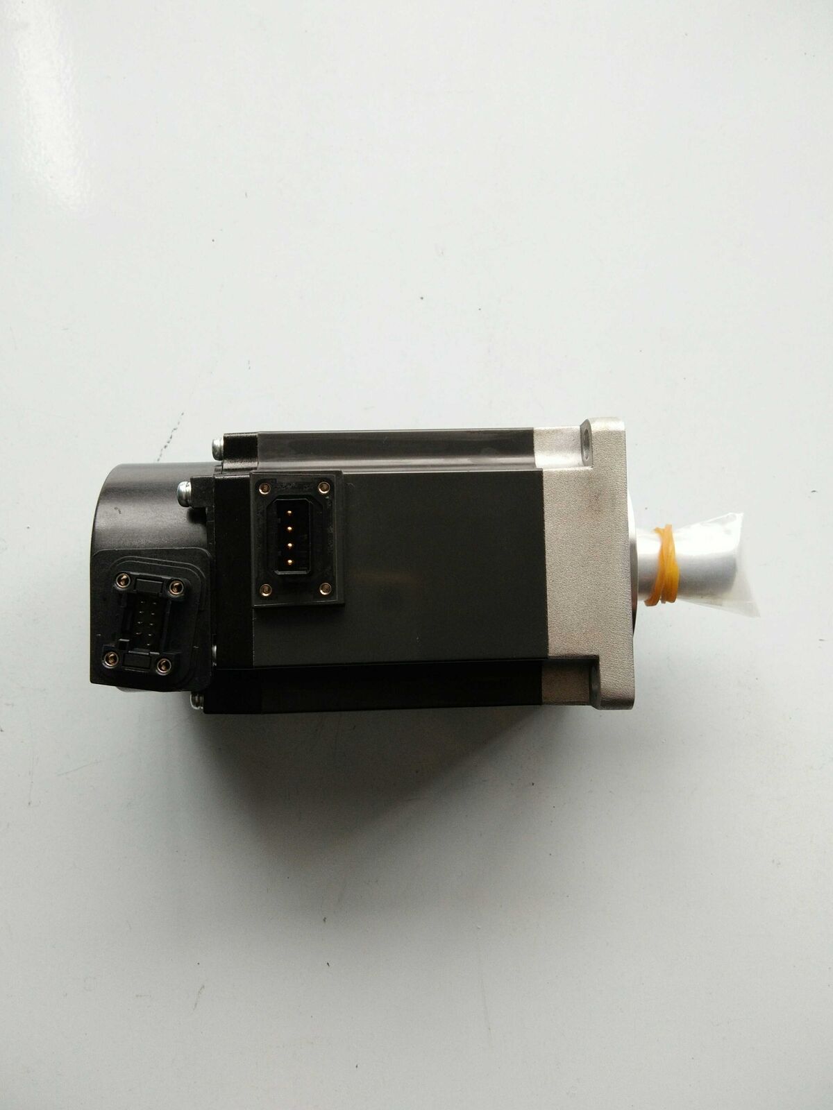 used Mitsubishi servo motor HG-KR43J - MITSUBISHI