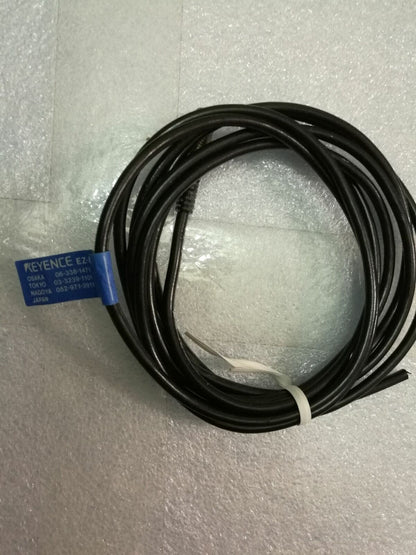 used ONE Keyence Proximity Sensor Tested EZ-8M - ONE