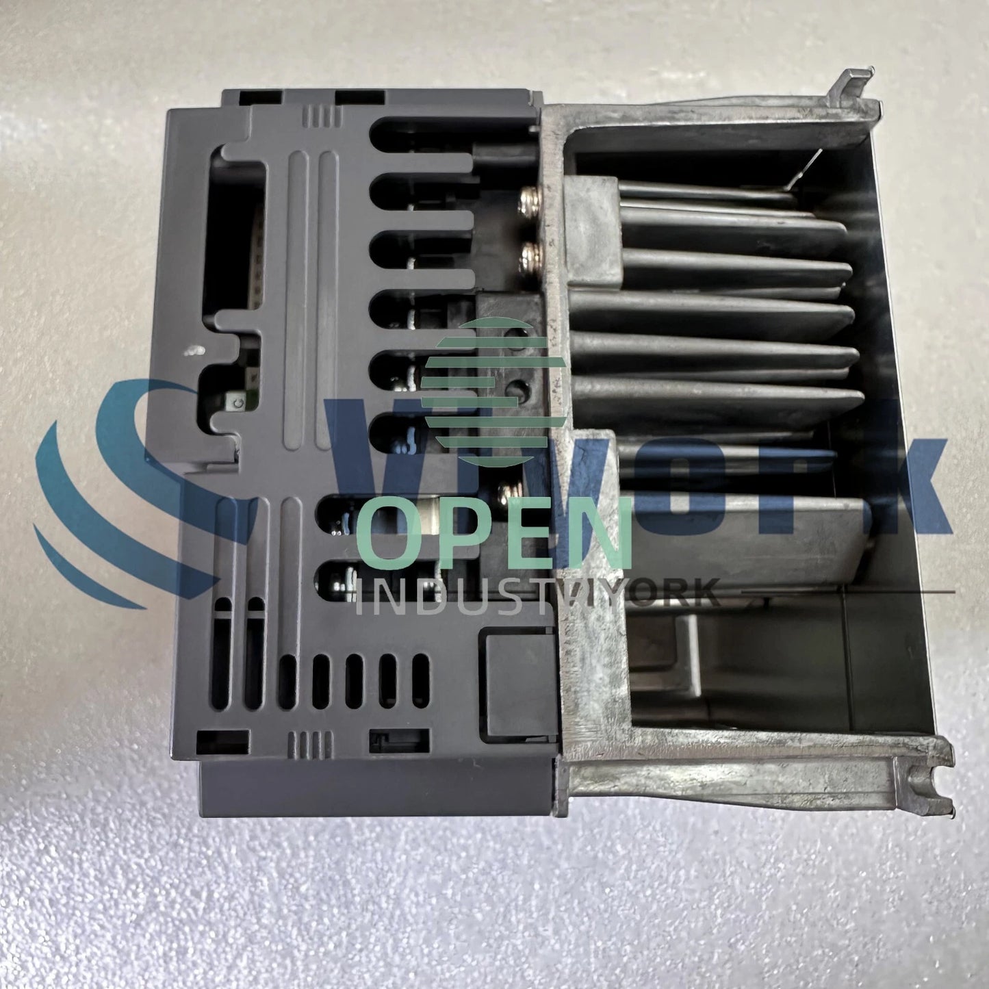 1PCS Mitsubishi FR-E740-1.5K-CHT INVERTER DRIVE 3PHASE 4AMP 1.5KW 2HP