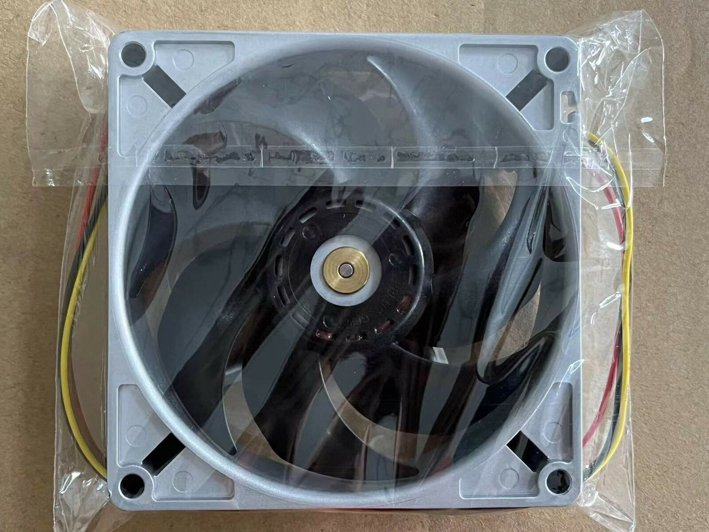 new Sanyo 9LG0924P4S001 92x92x25mm 24VDC inverter cooling fan