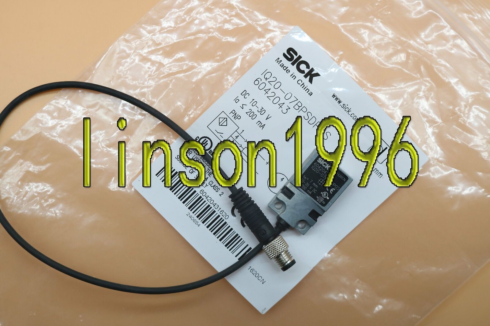 new  for SICK IQ20-07BPSDP0S 6042043 Proximity sensors spot stock