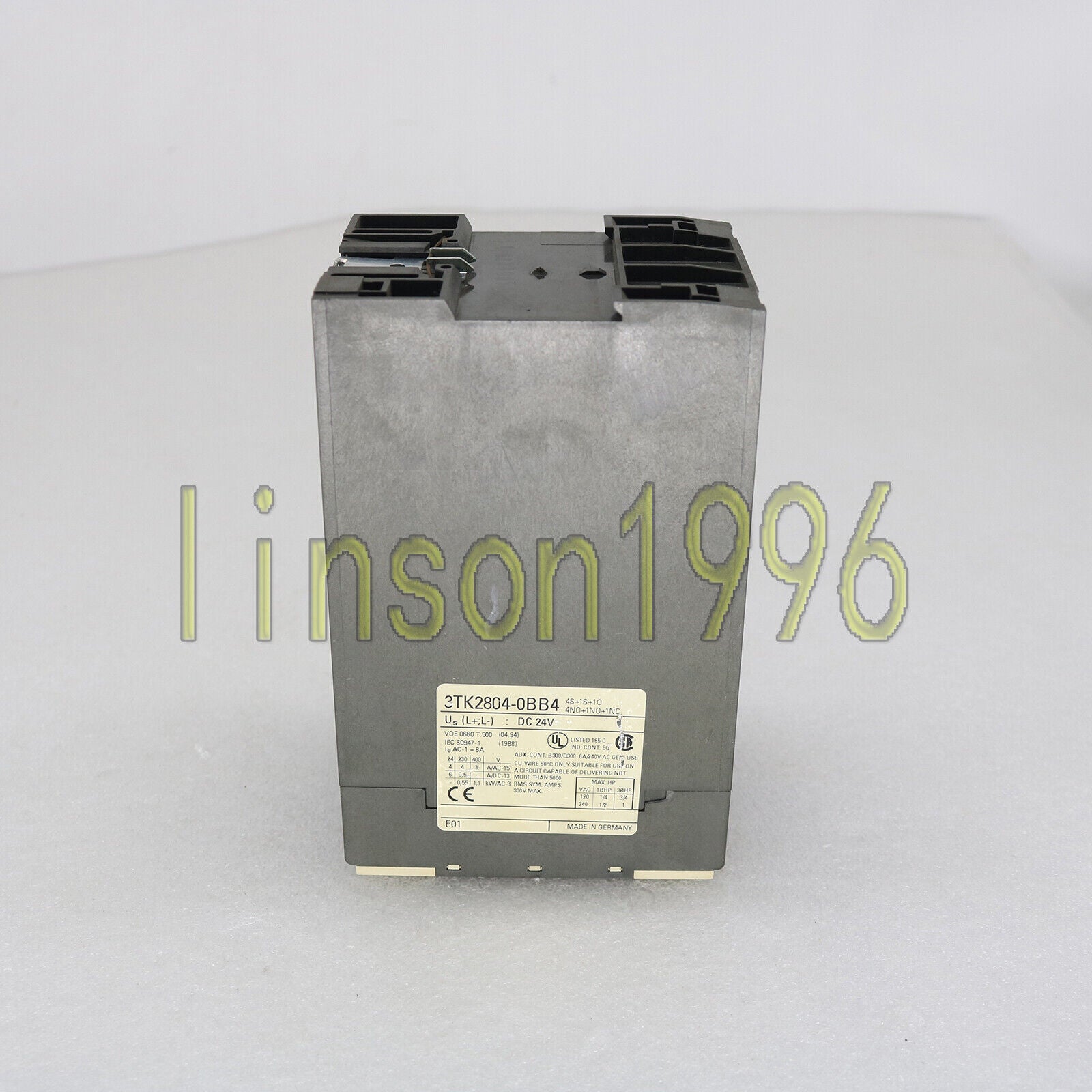 used ONE   Siemens 3TK2804-0BB4 safety relay 3TK28040BB4 Siemens