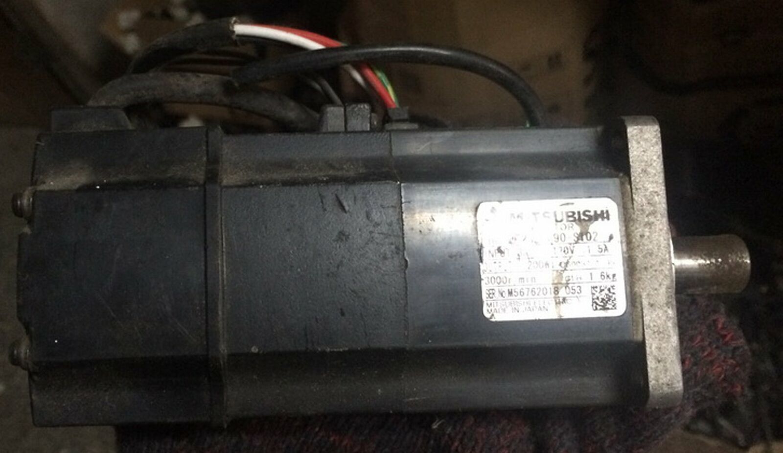 Mitsubishi HC-MF23BKW90-S102 servo motor - MITSUBISHI