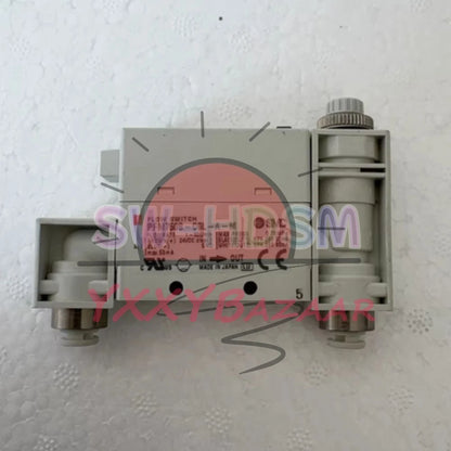 1Pcs for SMC Digital Flow Switch PFM750S-C6L-A-M Freight Free
