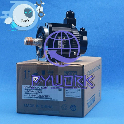 1PCS Yaskawa Servo Motor SGM7G-13AFC61