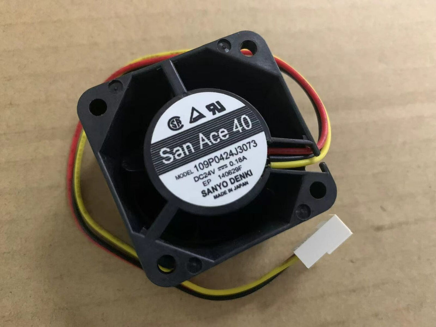 new SANYO 109P0424J3073 4028 4CM 24V 0.18A 3-pin inverter cooling fan