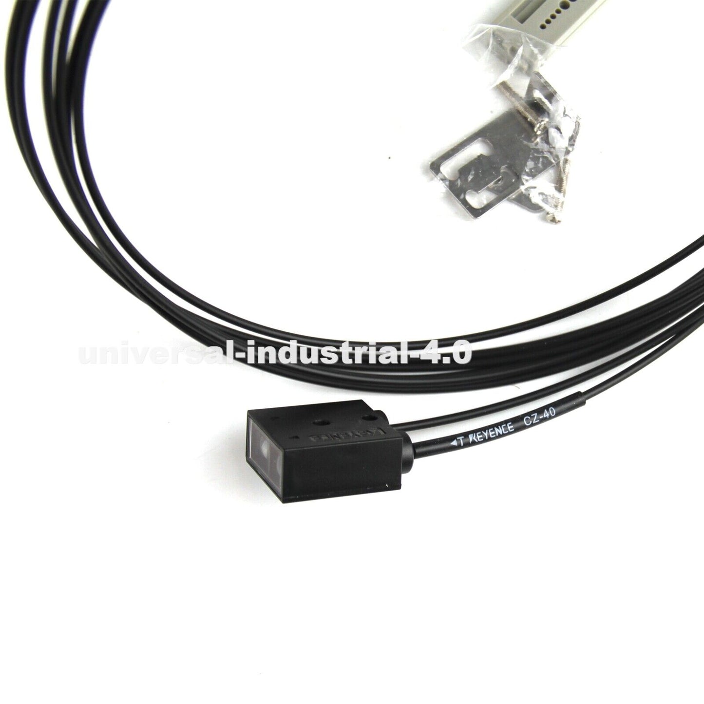 KEYENCE CZ-40: Reflective Spot - Photoelectric Fiber Optic Sensor - KEYENCE