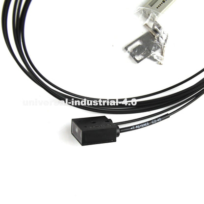 KEYENCE CZ-40: Reflective Spot - Photoelectric Fiber Optic Sensor - KEYENCE