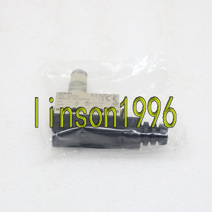 Omron ONE Limit Switch SHL-Q2255, High-Performance Switch with 2255 contacts, reliably protecting electrical circuits in industrial and domestic applications - OMRON