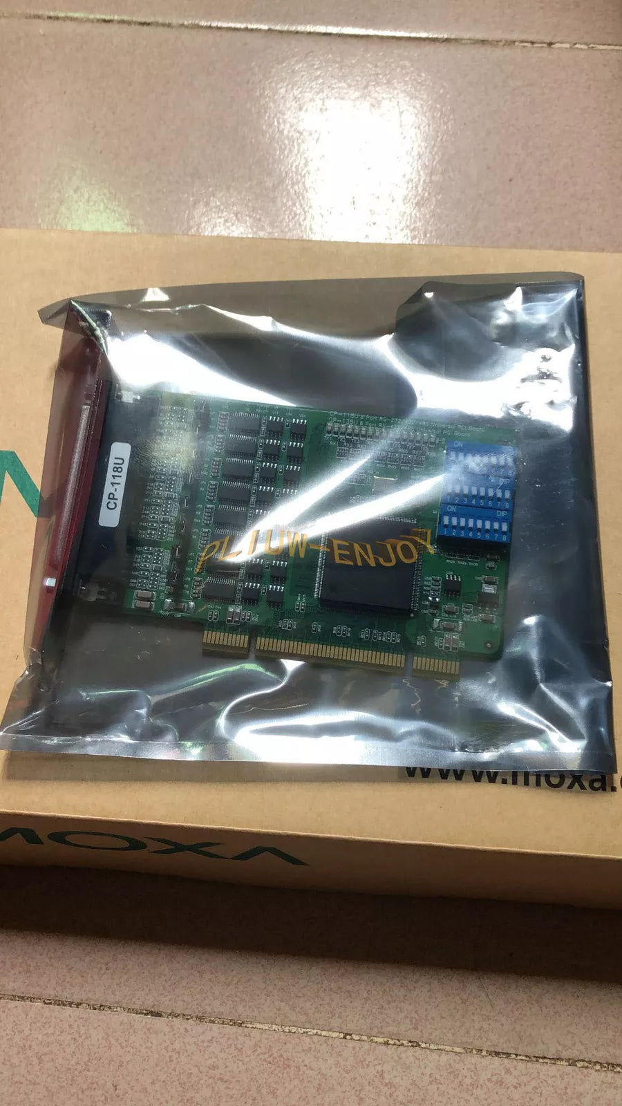 MOXA CP-118U V1.1 8-port RS-232/422/485 PCI Card - MOXA