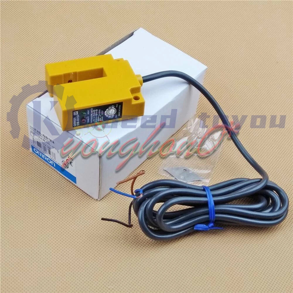 1Pcs Omron E3S-GS1E4 Photoelectric Switch