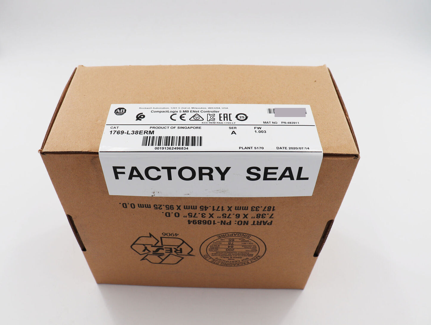 NEW IN BOX 1769-L38ERM SER CompactLogix Controller 5MB - COMPACTLOGIX
