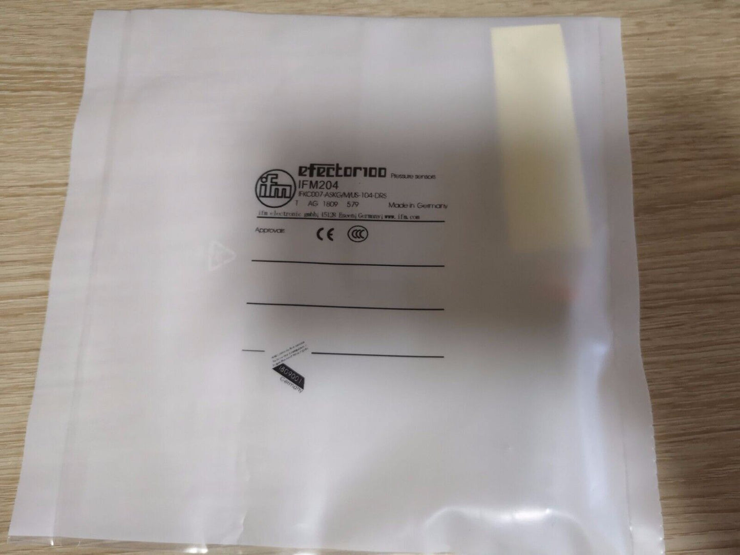 1PC IFM IFM204 Sensor