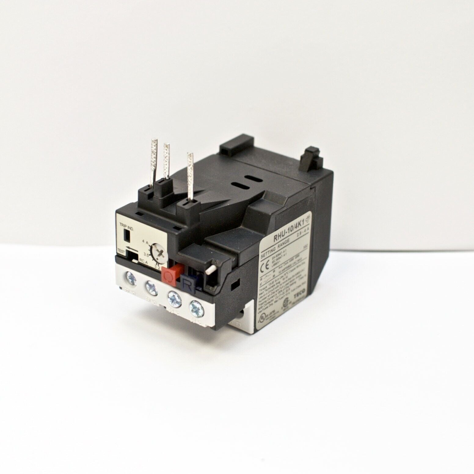 new TECO RHU-10/4K1 thermal overload relay, Amp range: 2.9 ~ 4A TECO