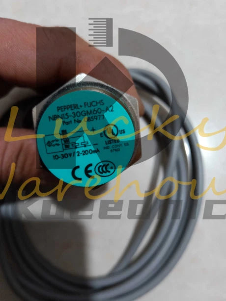 1PCS PEPPERL + FUCHS NBN15-30GM60-A2 sensor