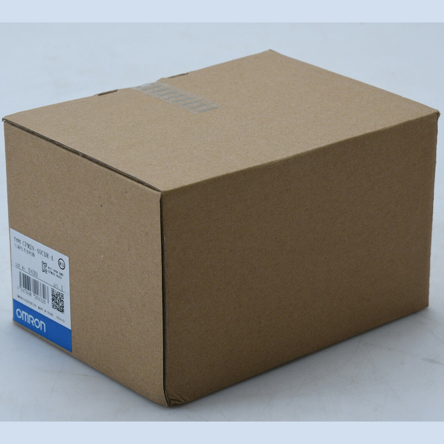 OMRON programmable controller CPM2A-40CDR-A, programmable, 40-channel controller with digital input and relay outputs, designed for industrial automation and control systems - OMRON