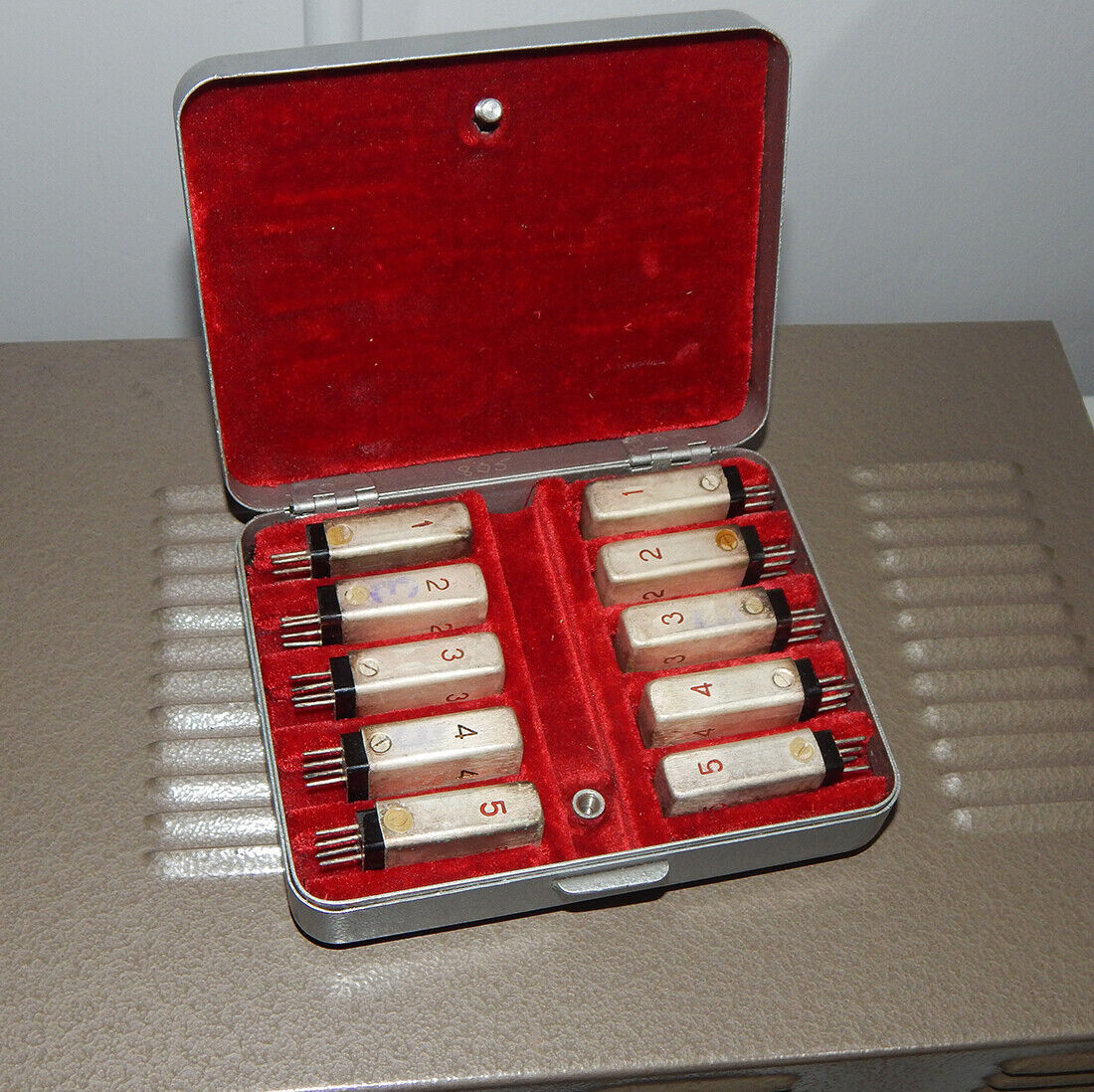 used Magnetic Field Induction Meter E11-2 Soviet Military RUSSIA 1969 - RUSSIA