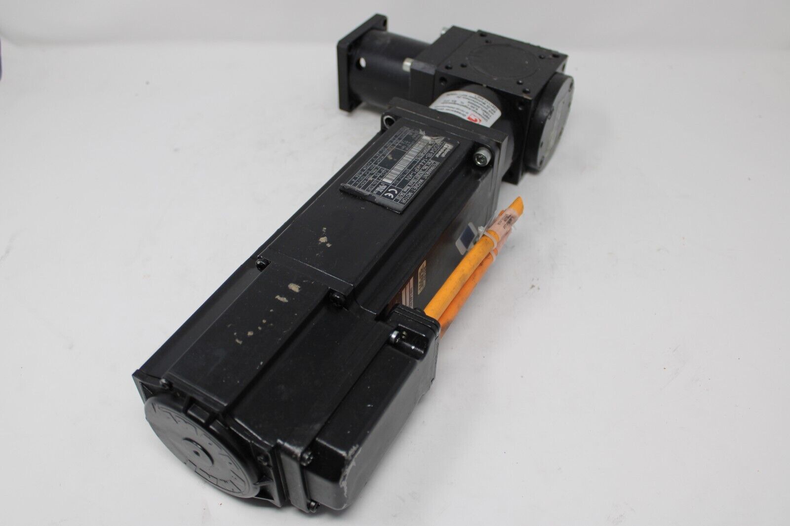 used Indramat MKD041B-144-KP1-KN Motor - INDRAMAT