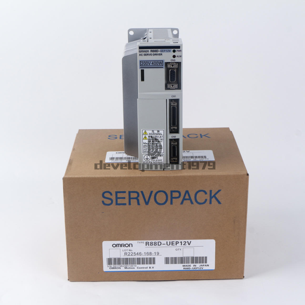 new ONE Omron R88D-UEP12V Servo Drive - OMRON